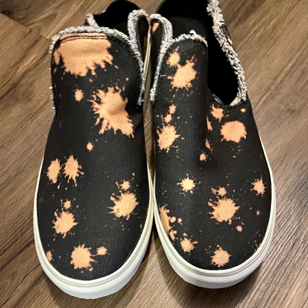 Women’s slip on shoes. Barely worn